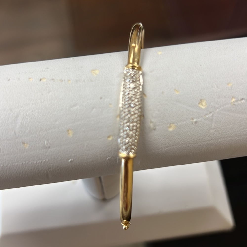 Diamonds 14K Gold Bangle Bracelet